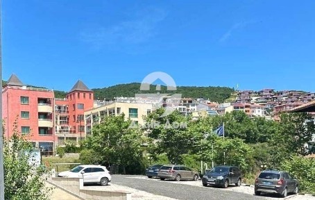 Тристаен апартамент с ГЛЕДКА МОРЕ и ПЛАНИНА в к-с „Адмирал“, Свети Влас