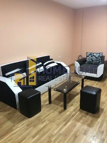 Двустаен апартамент в кв. Младост 1
