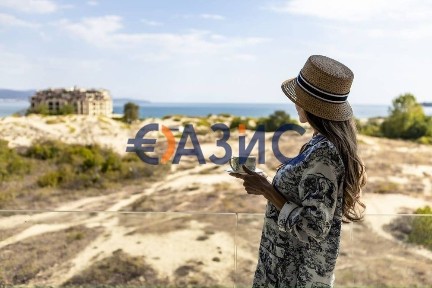 Двустаен апартамент с опция да се преустрои в тристаен в бутикова сграда на първа линия в Комплекс 