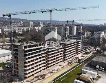 Ексклузивен тристаен апартамент за продажба в сграда ЛИБРА, район Трош