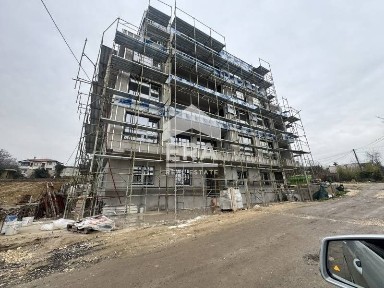 Тристаен апартамент пред Акт 15 по БДС за продажба в луксозна жилищна
