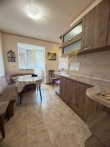 4-стаен в Варна-Базар Левски площ 100 цена 600