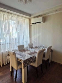 Тристаен апартамент в кв. Тракия - 11906671