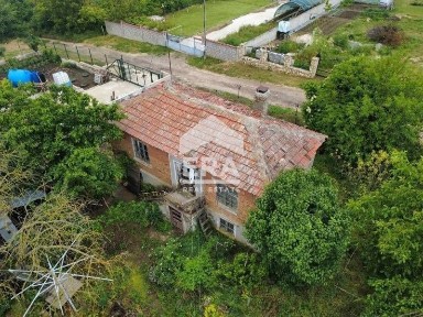 ЕКСКЛУЗИВНО! Двуетажна къща за продажба в село Зорница, област Варна