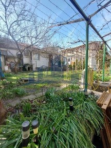 Етаж от къща в Шумен-Пожарната площ 81 цена 155000