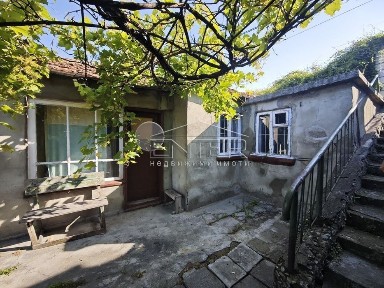 Област Варна, гр. Варна, Христо Ботев