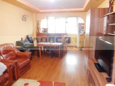 Продава 3-стаен, кв. Хаджи Димитър