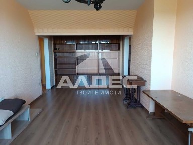 Продава се панорамен двустаен ап. в Лозенец!