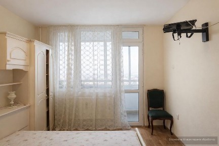 Двустаен, под наем, ж. к Зона Б-18