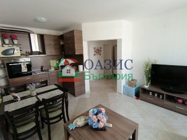 Голям 2-стаен апартамент на 4-ти етаж, Сънсет Кошарица, България - 92,40 кв. м.