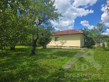 Парцел с две къщи, с. Горица, обл. Варна