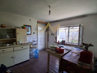 Къща в Варна, област-гр. Игнатиево площ 200 цена 85000