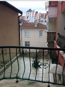Обзаведен 2ст. Тухлен апартамент в Център