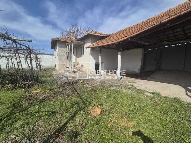 къща в с. Алваново