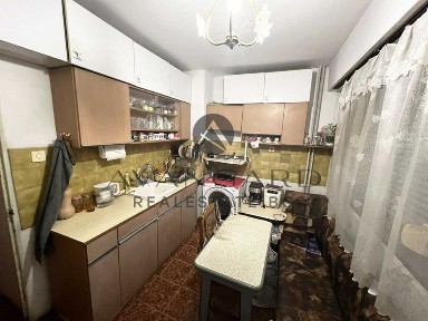 оф. 24470 Тристаен/ Смирненски
