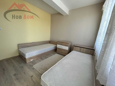Двустаен в началото на кв. Бузлуджа