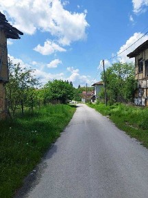 продавам къща в с. Борима, община Троян