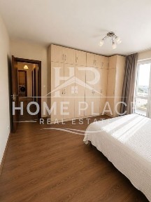 Луксозен тристаен апартамент за продажба в кв. Бриз, гр. Варна.