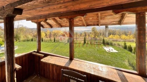 Продажба Къща гр. Горна Оряховица - с. Стрелец 150m²