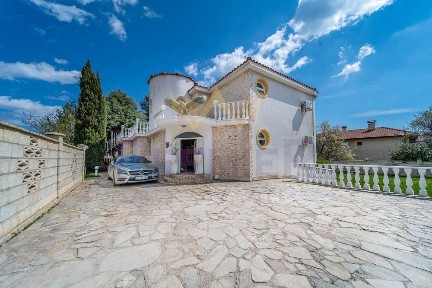 Къща в Варна-м-т Траката площ 310 цена 1200000