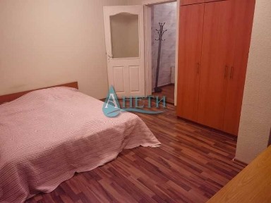 Офис 136м2 в кв. Сухата река, самостоятелен вход, лице на улица и подземен гараж при интерес
