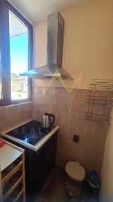Тристаен апартамент под наем в района на ВИНС - Червен площад.
