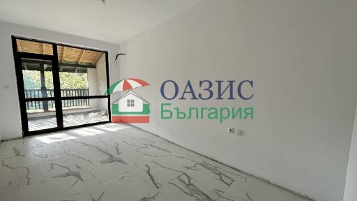 3-стаен апартамент с огромна тераса, Грин Парадайз 5, Приморско - 102,16 кв. м. + 89 кв. м.