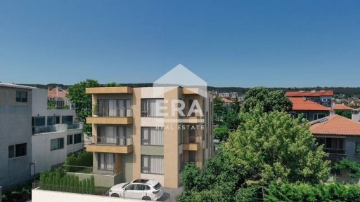 Ексклузивен кабинет за продажба, със самостоятелен двор, в малка новос