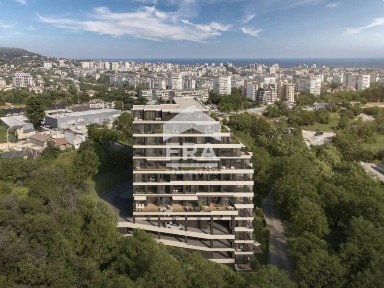 Тристаен югозападен апартамент за продажба, с голяма тераса, в новостр