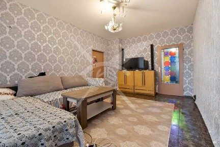 ЕКСКЛУЗИНО ! Тристаен апартамент в кв. Ботунец № 97317