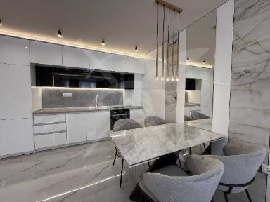 Луксозен тристаен апартамент в Остромила! 93963