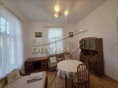 Етаж от къща под наем в Центъра! 71807907
