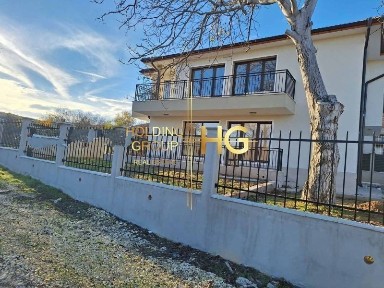 Къща в Варна-м-т Траката