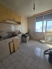 Продавам апартамент две стаи