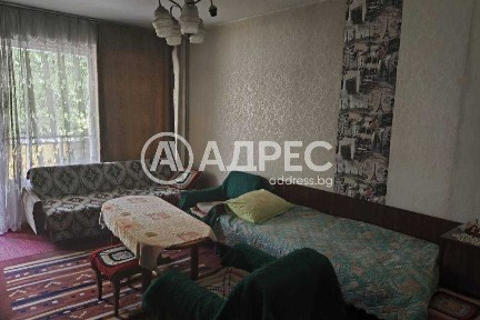 Двустаен апартамент в централната част на ж. к. 