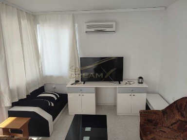 Етаж от къща под наем в Христо Смирненски! 7710077