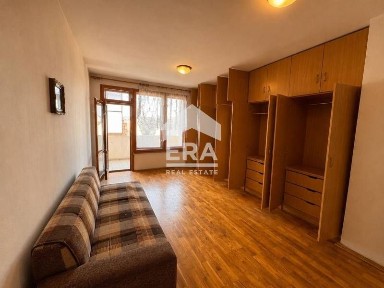 Само в ЕРА Визия! Четиристаен тухлен апартамент в предпочитаната част