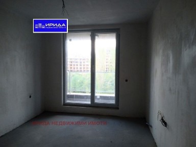 Тристаен апартамент в Дружба 1 с 30кв. м. тераса с АКТ 16!
