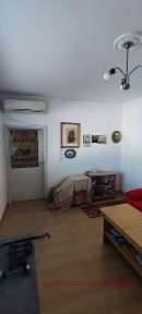 Двустаен апартамент в Оборище