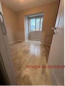 Преустроена гарсониера в Света Троица