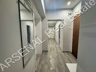 ПРОДАВА СЕ многостаен апартамент, кв. Изток