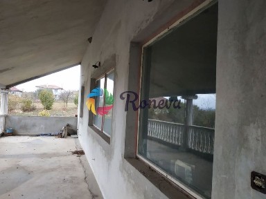 Къща в Добрич, област-с. Прилеп РЗП 680 кв