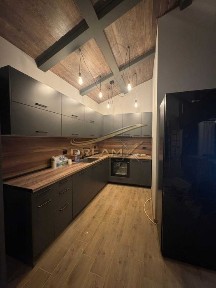 Къща в село Извор под наем! 71859757