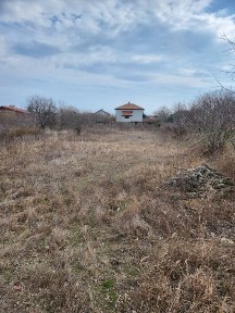 Къща в Варна, област-с. Близнаци площ 300 цена 170000