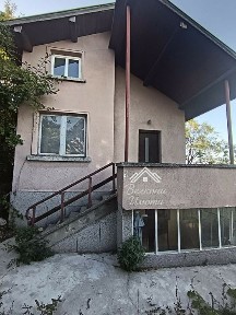 Вила с панорамна гледка