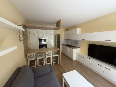 2-стаен в София-Света Троица площ 57 цена 650