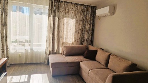 2-стаен в София-Център площ 65 цена 650