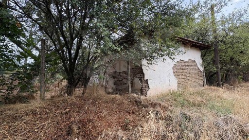 къща в правище 107999
