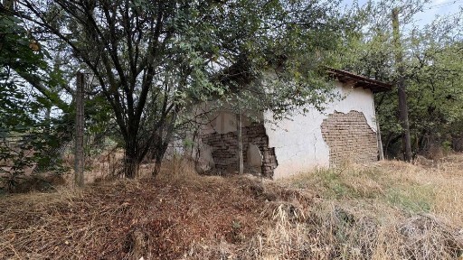къща в правище 107999