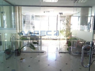 Дава под наем офис в Свобода
